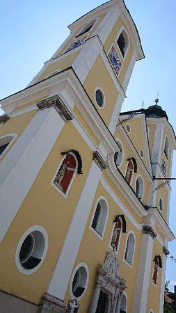 die Dekanatspfarrkirche St. Johann in Tirol