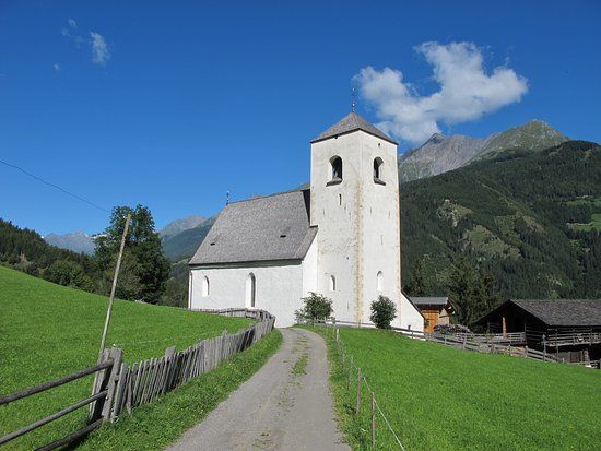 die Pfarrkirche St. Nikolaus