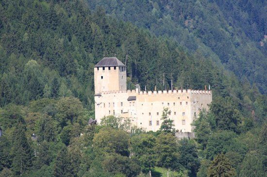 Schloss Bruck